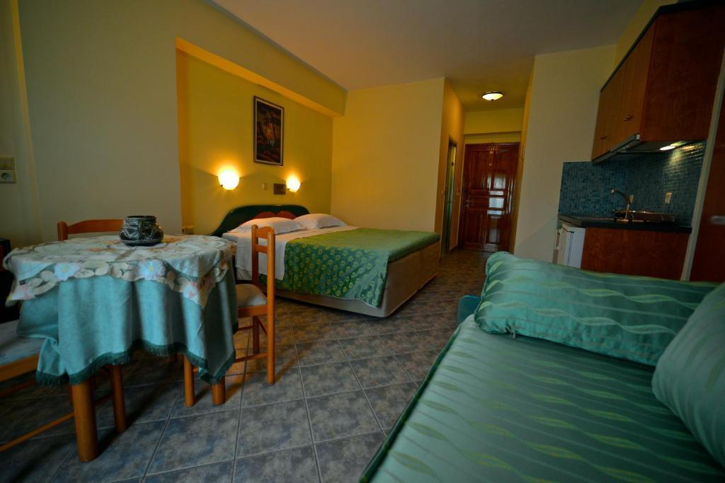 Hotel Odeon Vasilikí Habitación foto