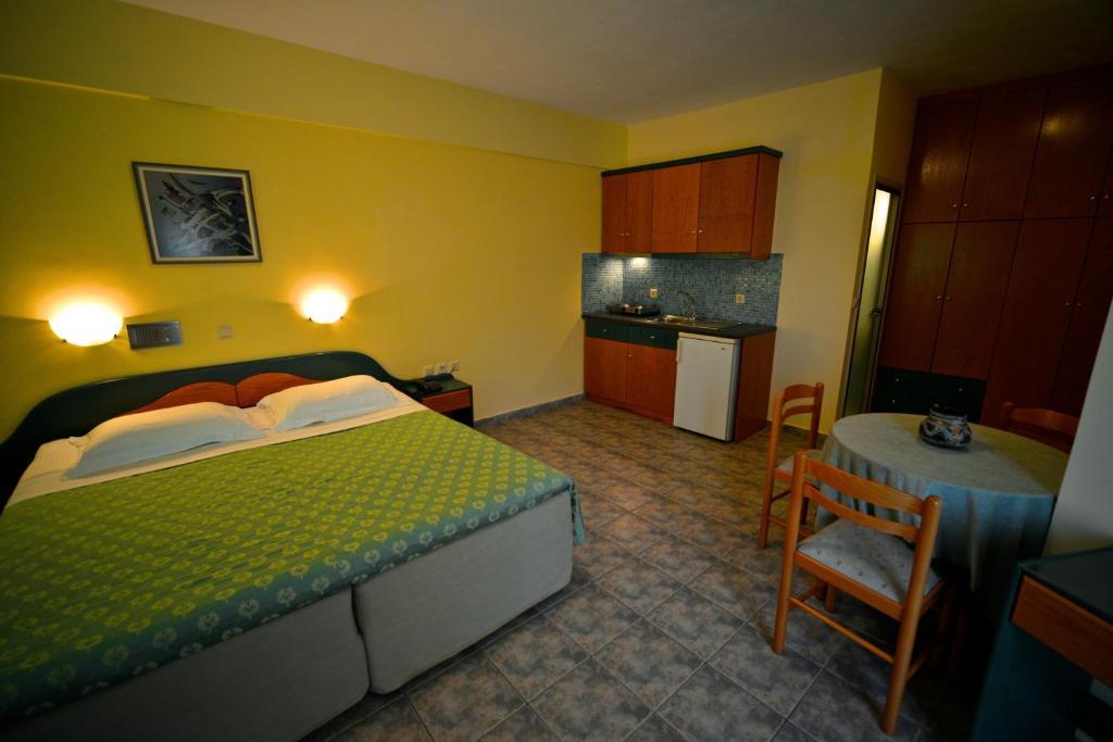 Hotel Odeon Vasilikí Habitación foto